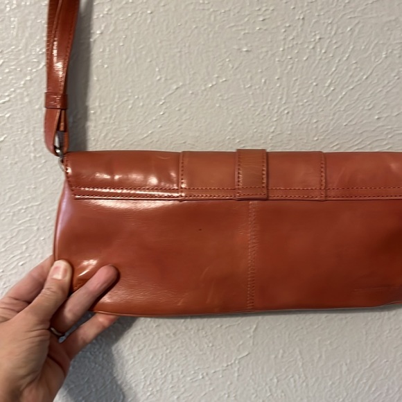 Kenneth Cole All Leather Clutch - Picture 5 of 8